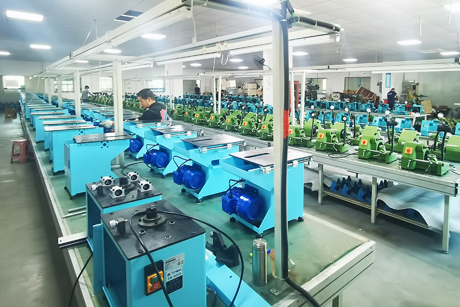 倒角機組裝車間（jiān）