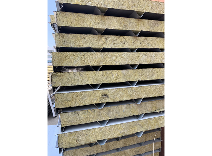 彩（cǎi）鋼岩棉板06