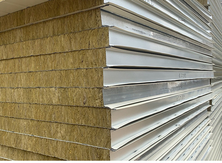 彩鋼岩（yán）棉夾（jiá）芯板01